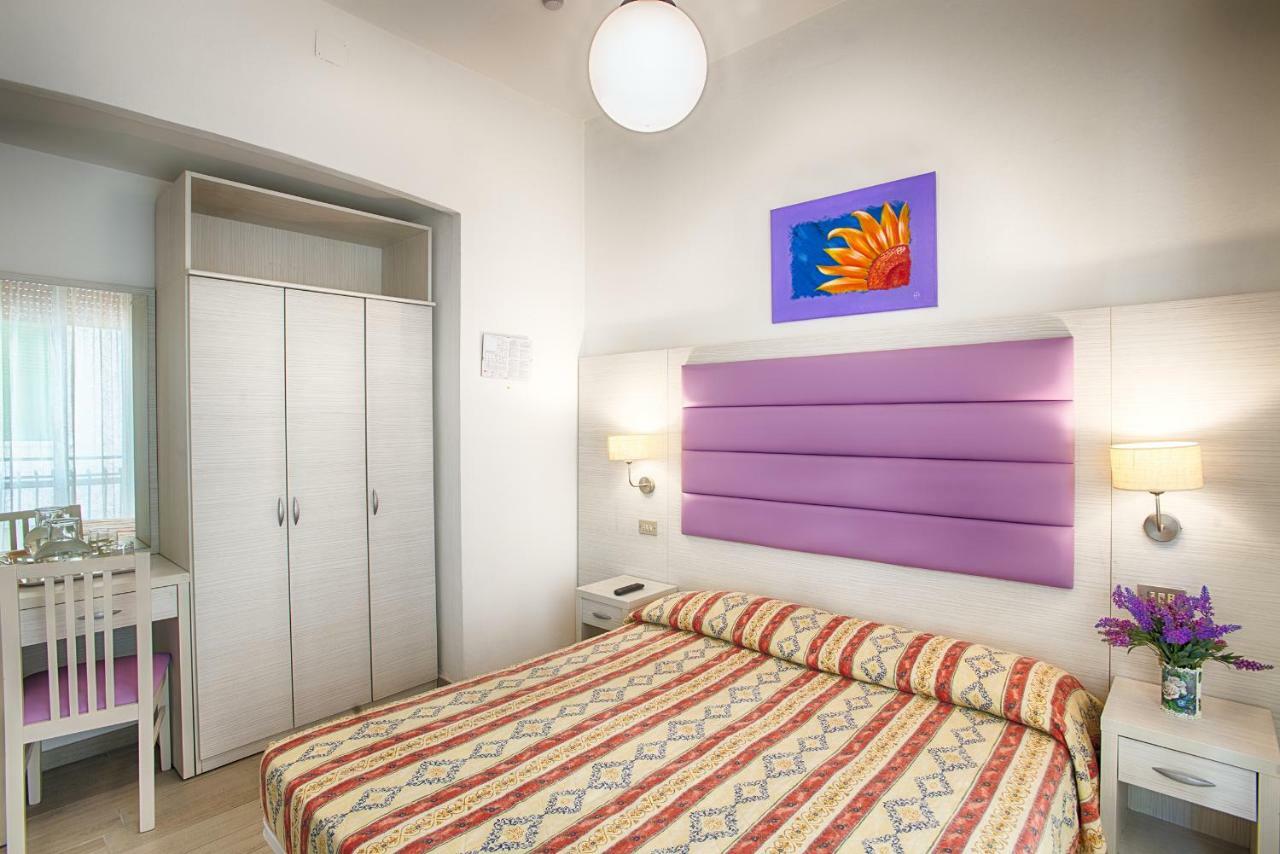 Hotel Meritime Bellaria-Igea Marina Esterno foto